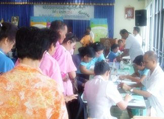 Up to 200 members of the Pattaya Elderly Club are given free health checkups.